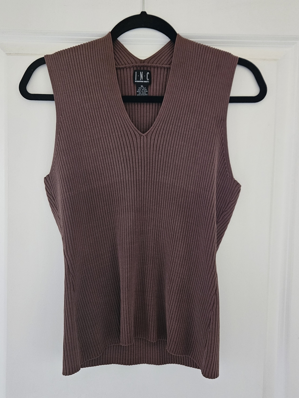 INC International Concepts Brown Ribbed V-Neck Sleeveless Top